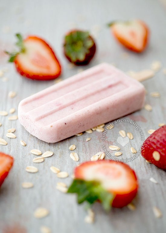strawberry oatmeal popsicles with wooden popsicle sticks