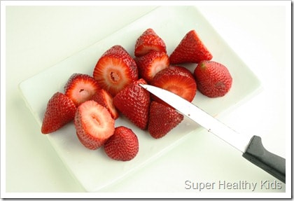 Strawberry Creamsicles. All fruit, no added sugar. Perfect way to use up your strawberries that are on their way out! www.superhealthykids.com