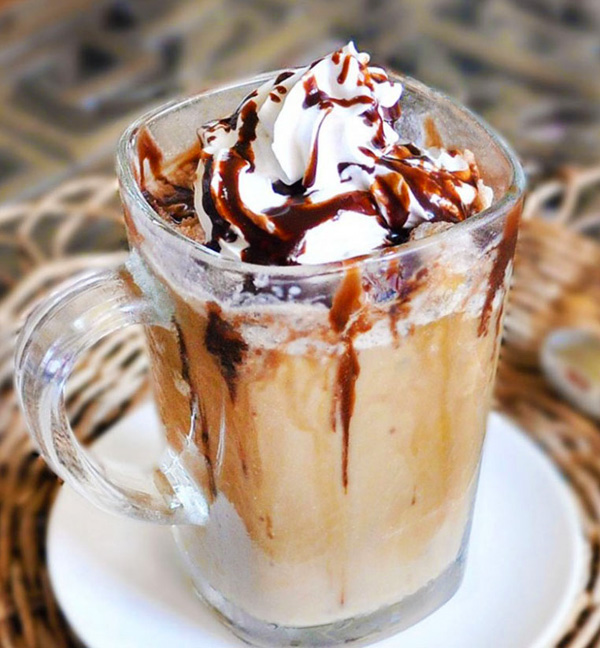 Creamy Frosty Homemade Frappuccinos - With Just 5 Ingredients And A Blender