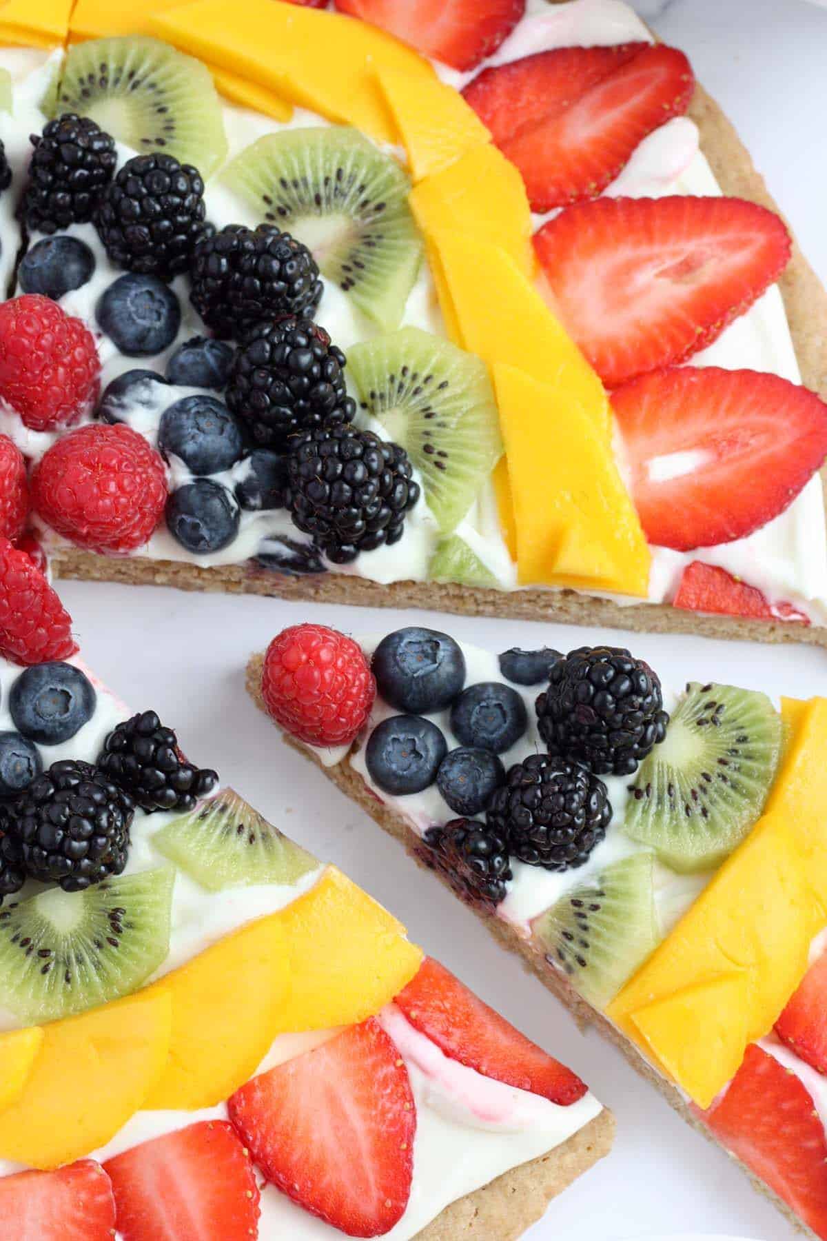 close up shot of fruit pizza with oatmeal crust