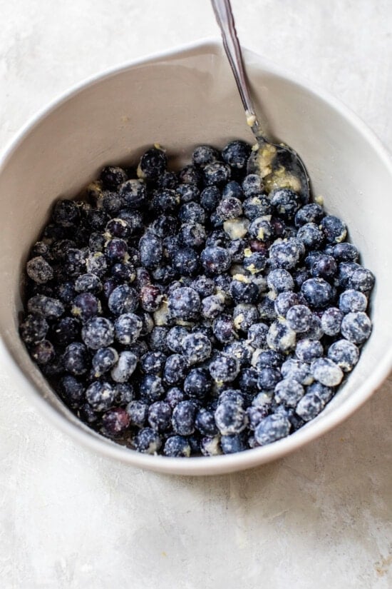 blueberries with lemon and flour