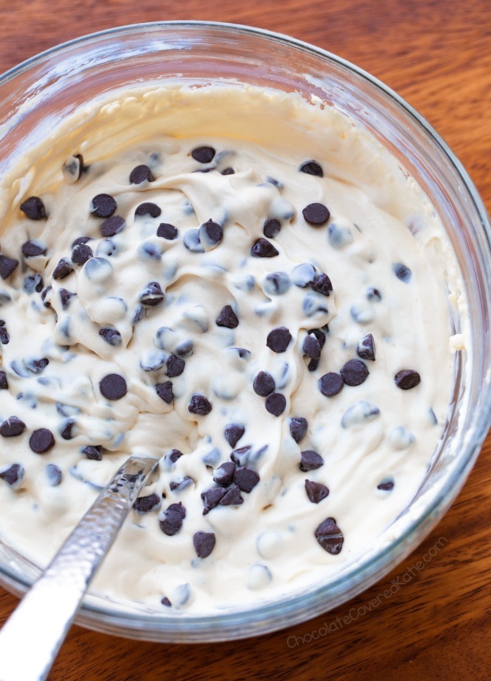 Low Carb Chocolate Chip Cheesecake Dip